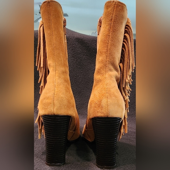Predictions Women's Size 8 Tan Suede Fringe Boots - Picture 3 of 8